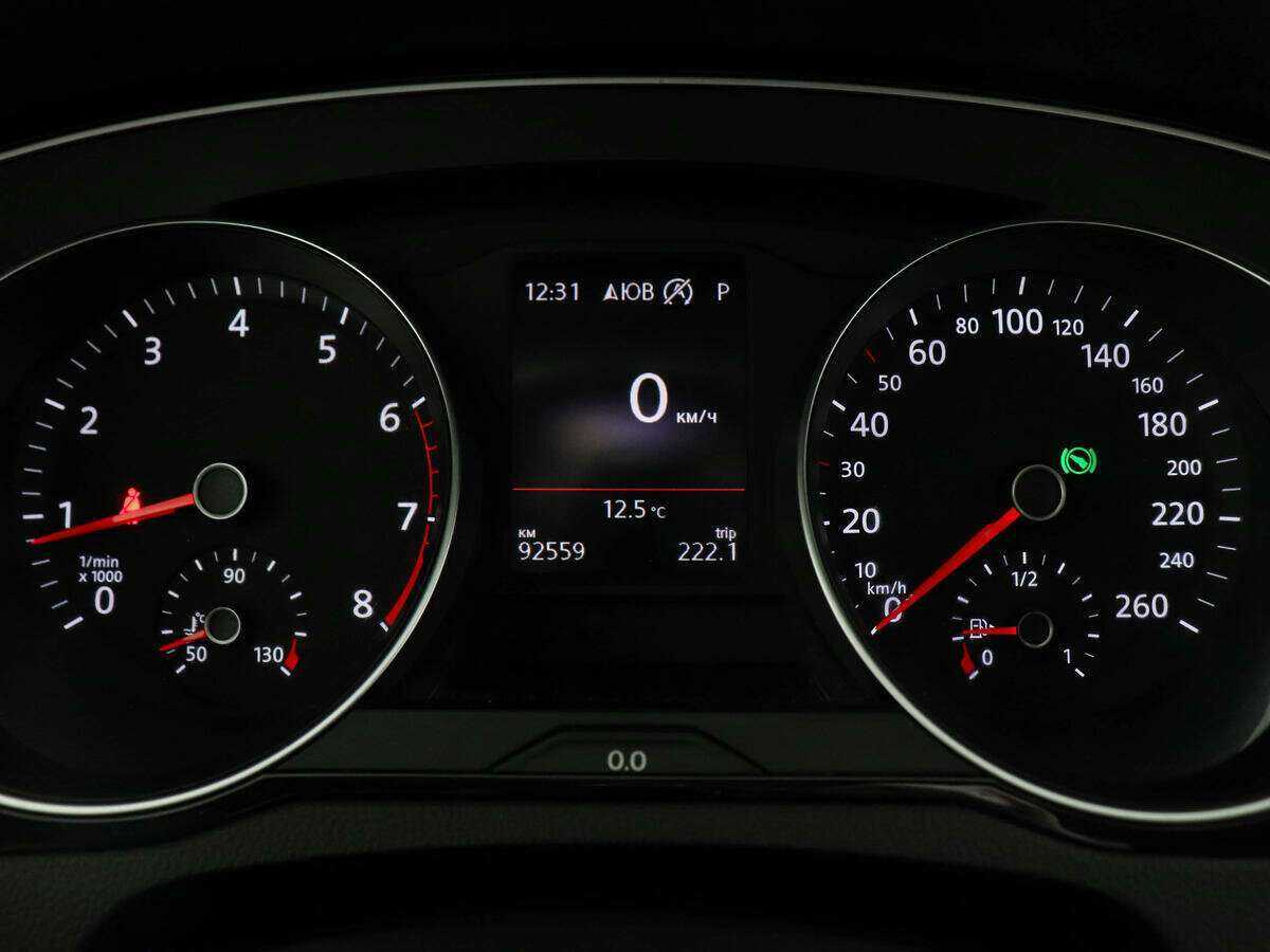 Volkswagen Passat б/у, 2020, Роботизированная. Фото: #10