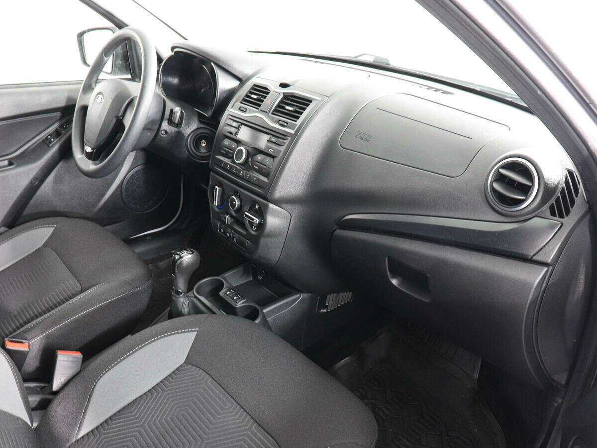 Lada (ВАЗ) Granta б/у, 2023, Механическая. Фото: #9