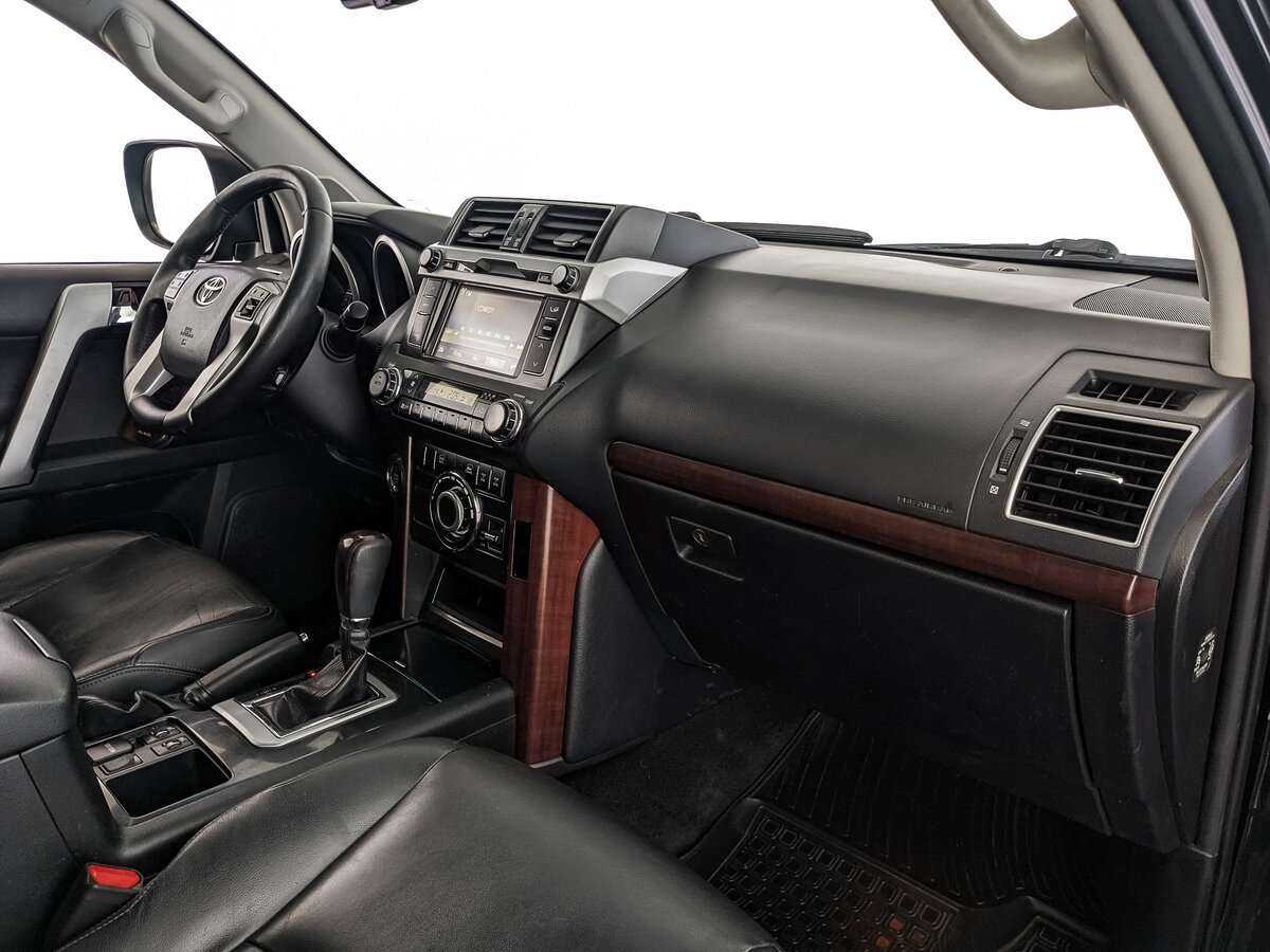 Toyota Land Cruiser Prado б/у, 2016, Автоматическая. Фото: #7