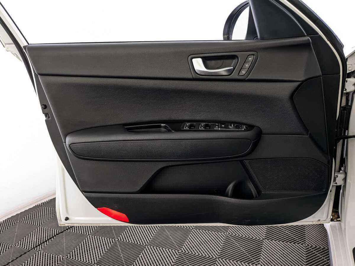 Kia Optima б/у, 2020, Автоматическая. Фото: #17