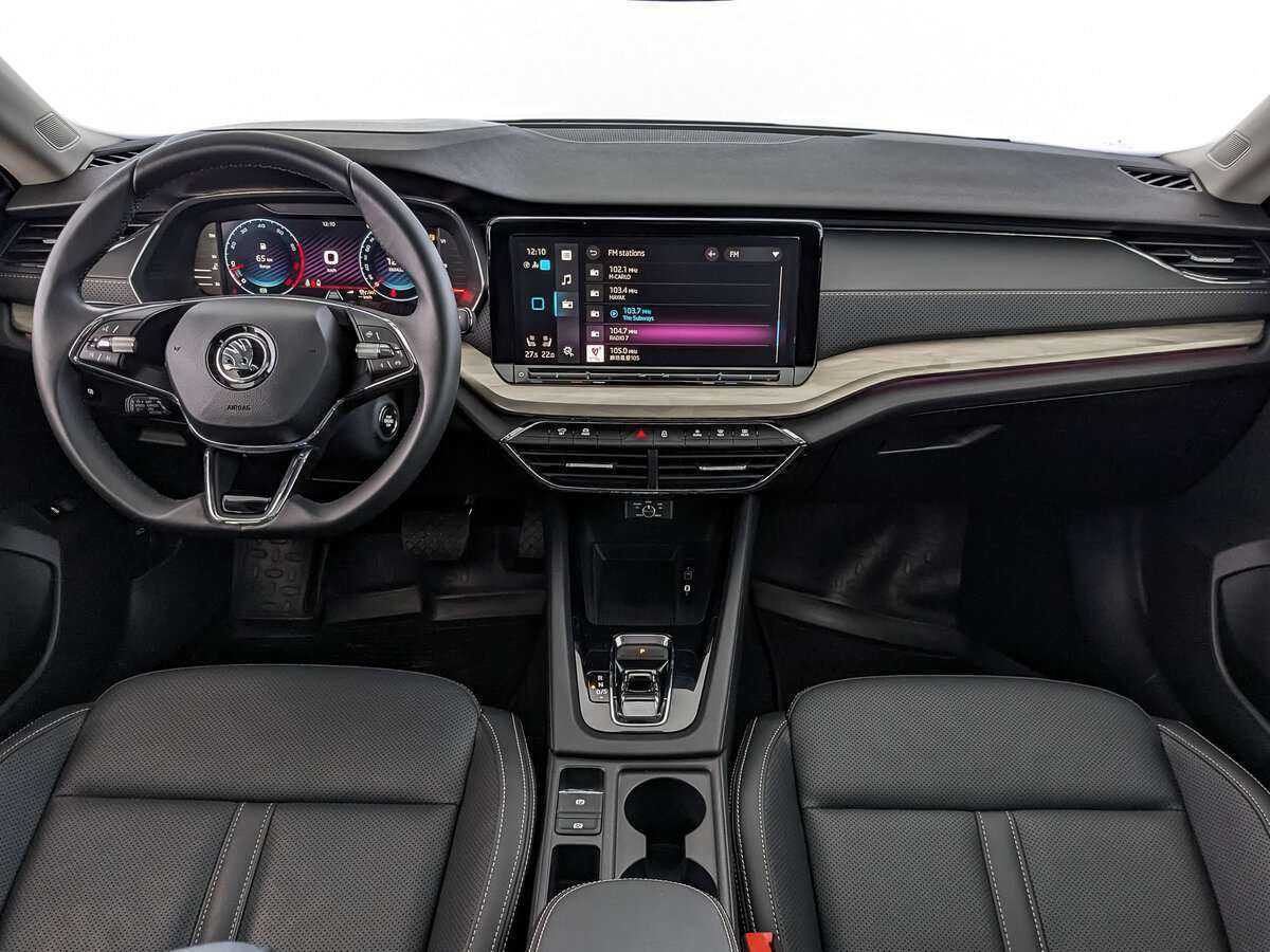 Skoda Octavia б/у, 2023, Роботизированная. Фото: #8