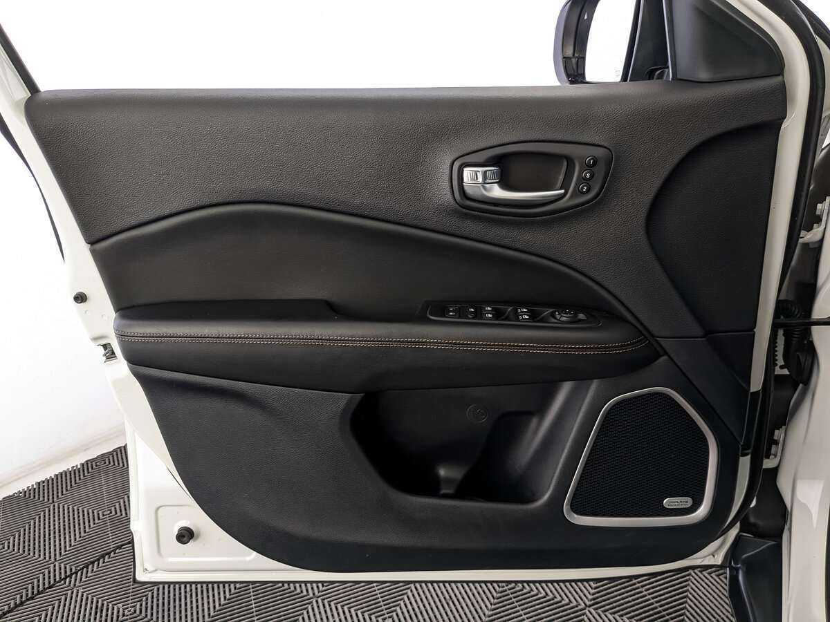 Jeep Compass б/у, 2021, Автоматическая. Фото: #14