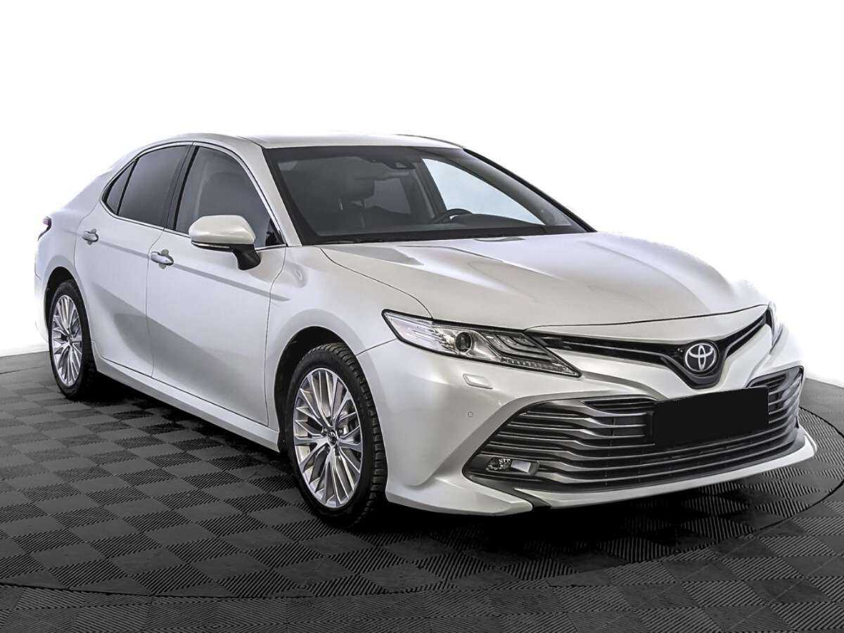 Toyota Camry б/у, 2019, Автоматическая. Фото: #2