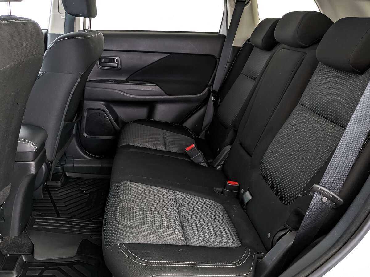 Mitsubishi Outlander б/у, 2019, Вариатор. Фото: #13