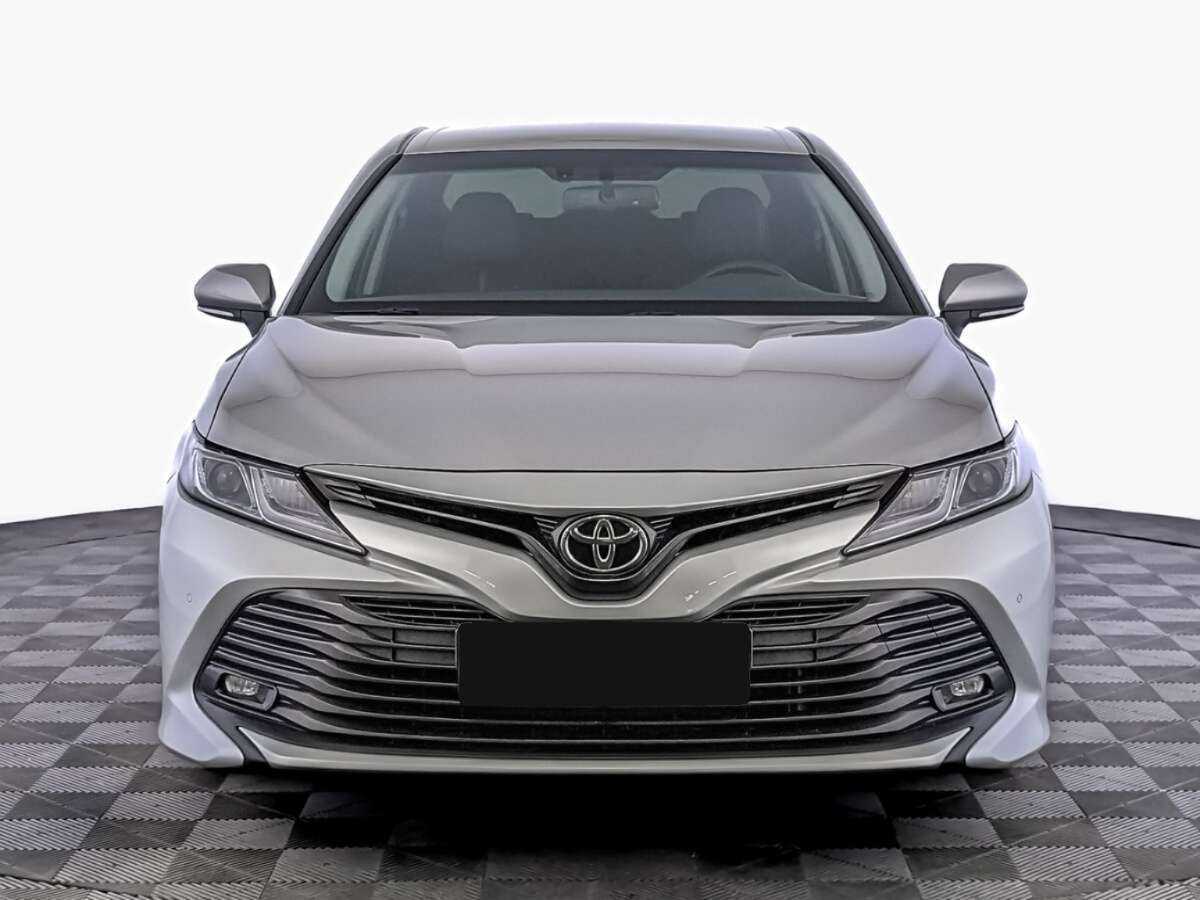 Toyota Camry б/у, 2020, Автоматическая. Фото: #1