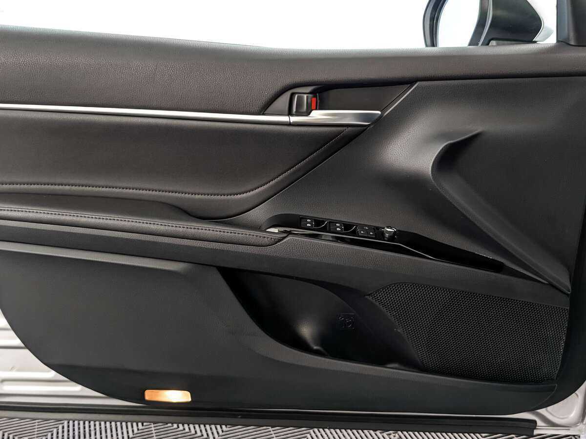 Toyota Camry б/у, 2020, Автоматическая. Фото: #18