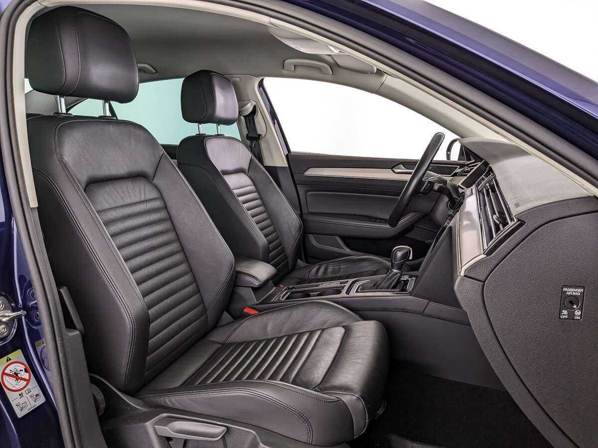 Volkswagen Passat б/у, 2019, Роботизированная. Фото: #19