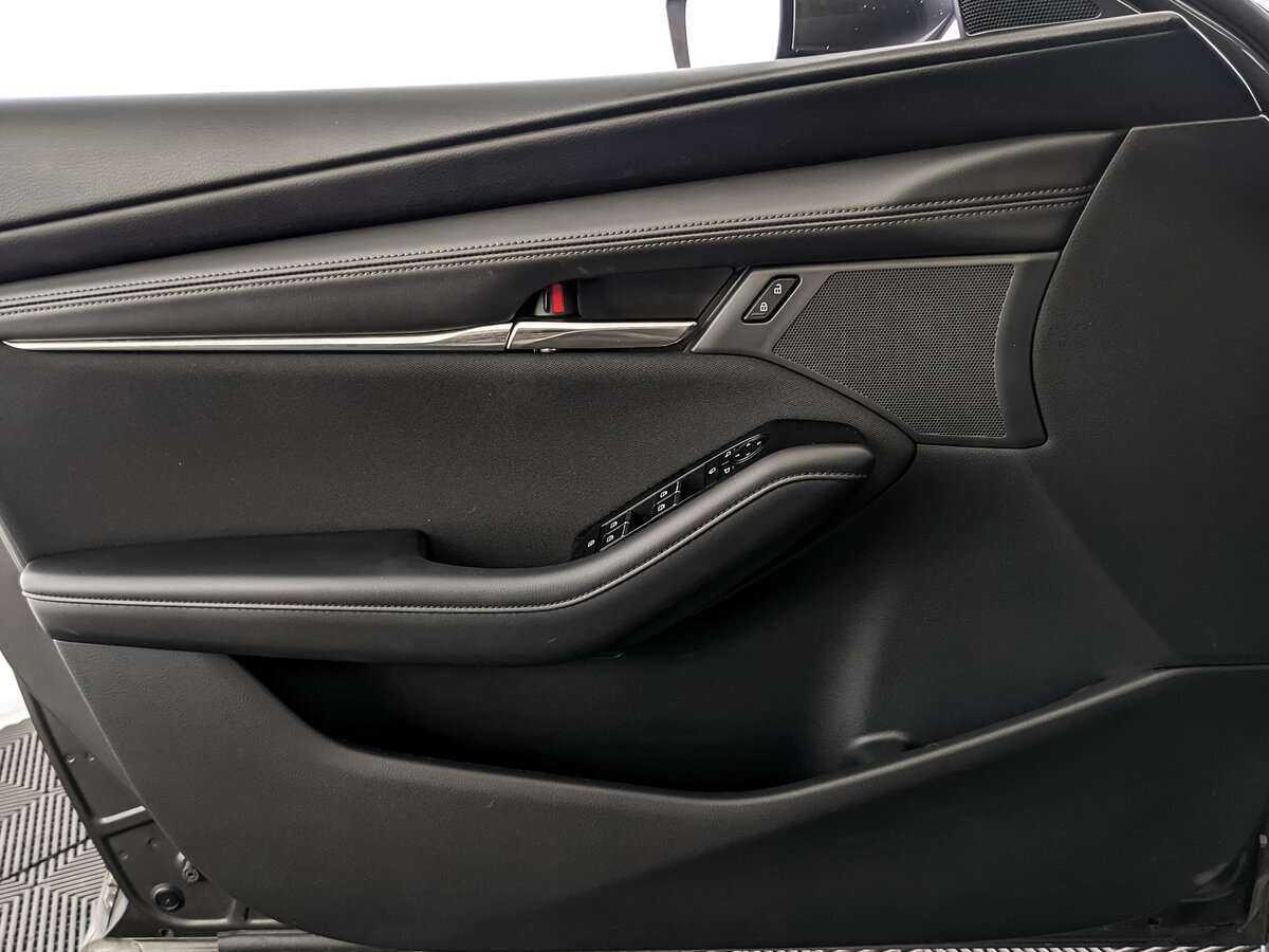 Mazda 3 б/у, 2019, Автоматическая. Фото: #13