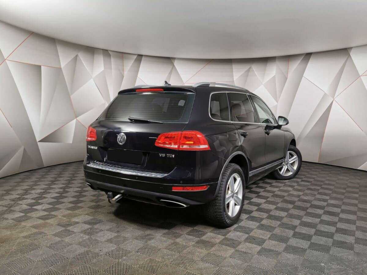 Volkswagen Touareg б/у, 2012, Автоматическая. Фото: #1