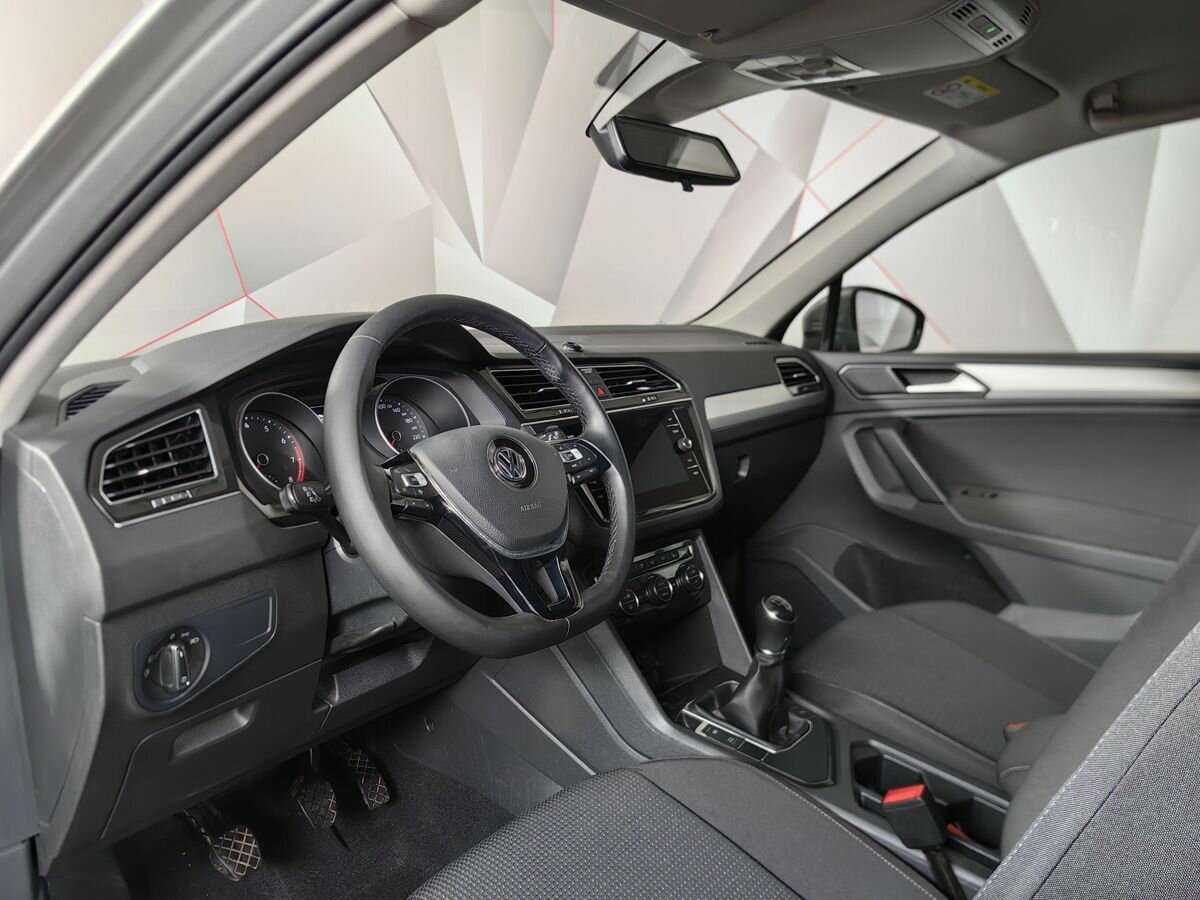 Volkswagen Tiguan б/у, 2020, Механическая. Фото: #18