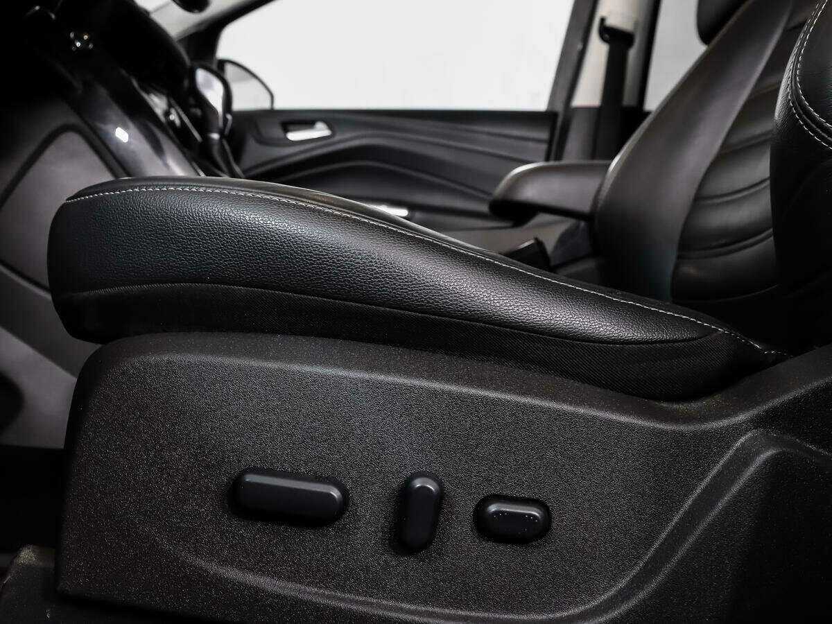 Ford Kuga б/у, 2016, Автоматическая. Фото: #7