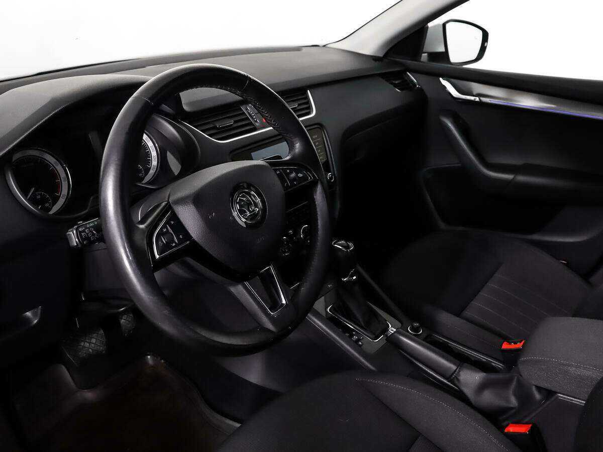 Skoda Octavia б/у, 2018, Роботизированная. Фото: #8