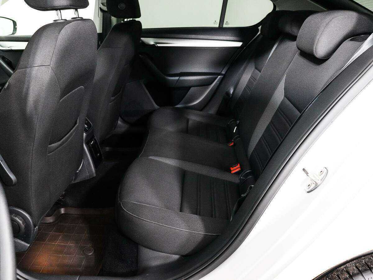 Skoda Octavia б/у, 2020, Роботизированная. Фото: #9