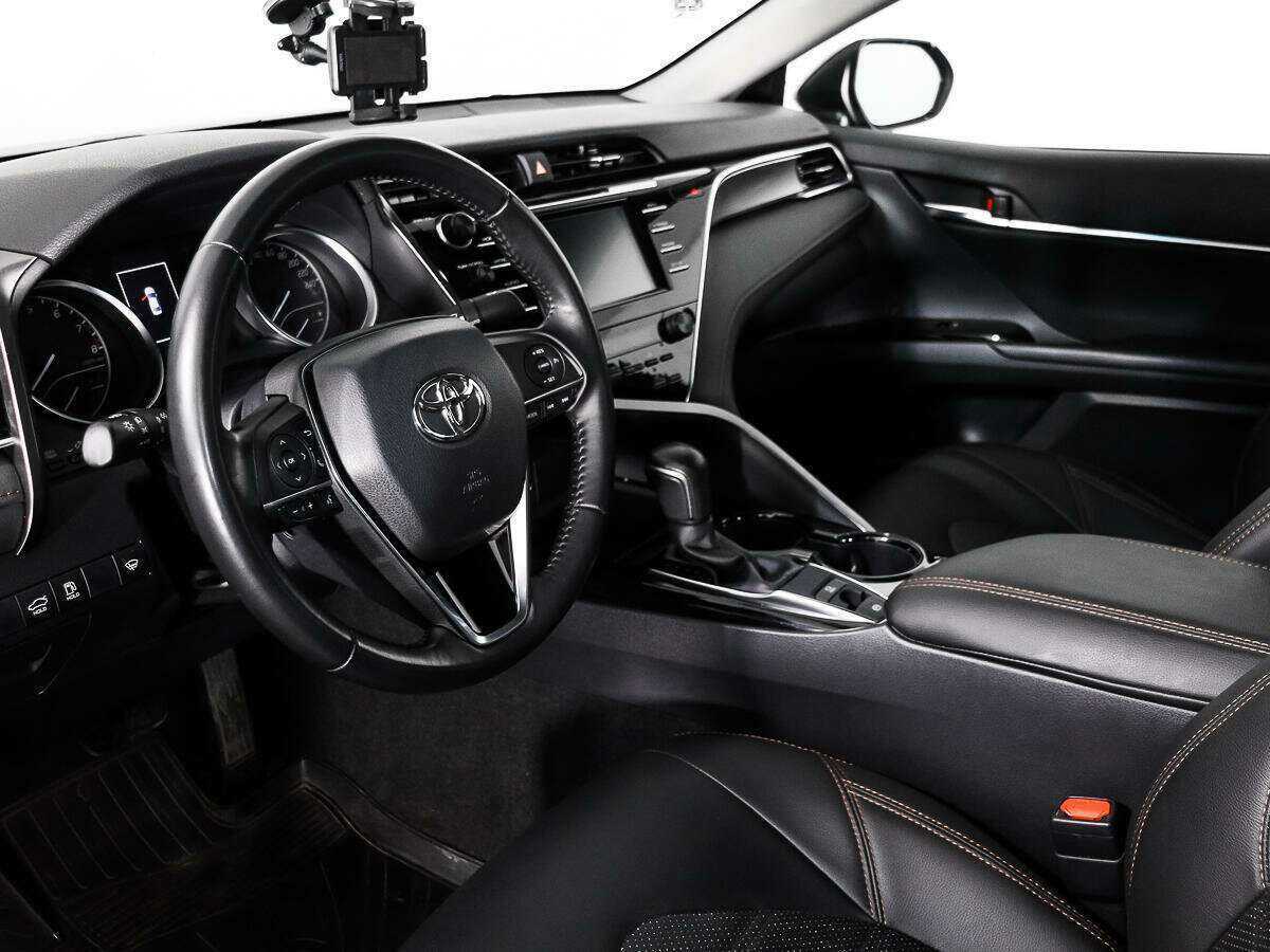 Toyota Camry б/у, 2020, Автоматическая. Фото: #6