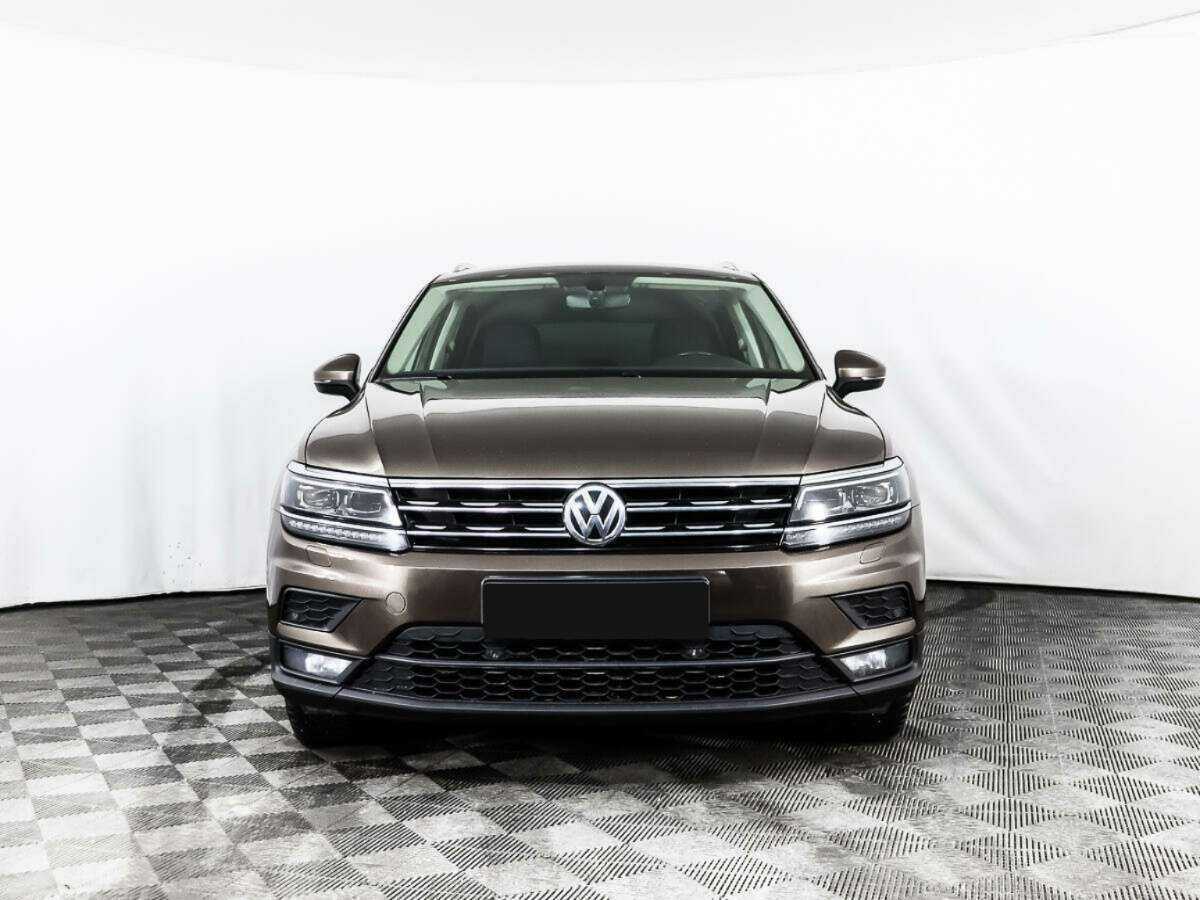 Volkswagen Tiguan б/у, 2018, Роботизированная. Фото: #1