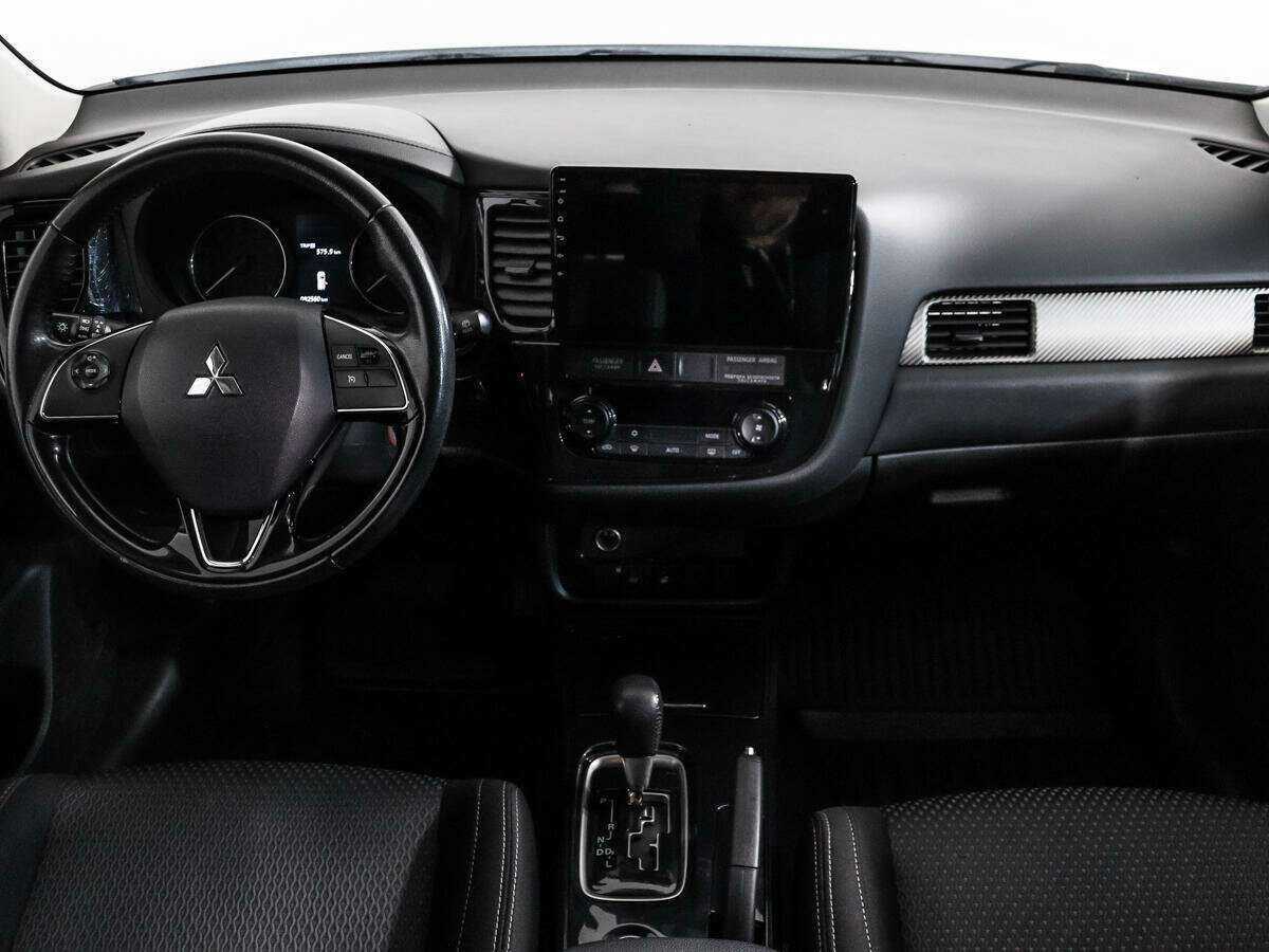 Mitsubishi Outlander б/у, 2018, Вариатор. Фото: #12