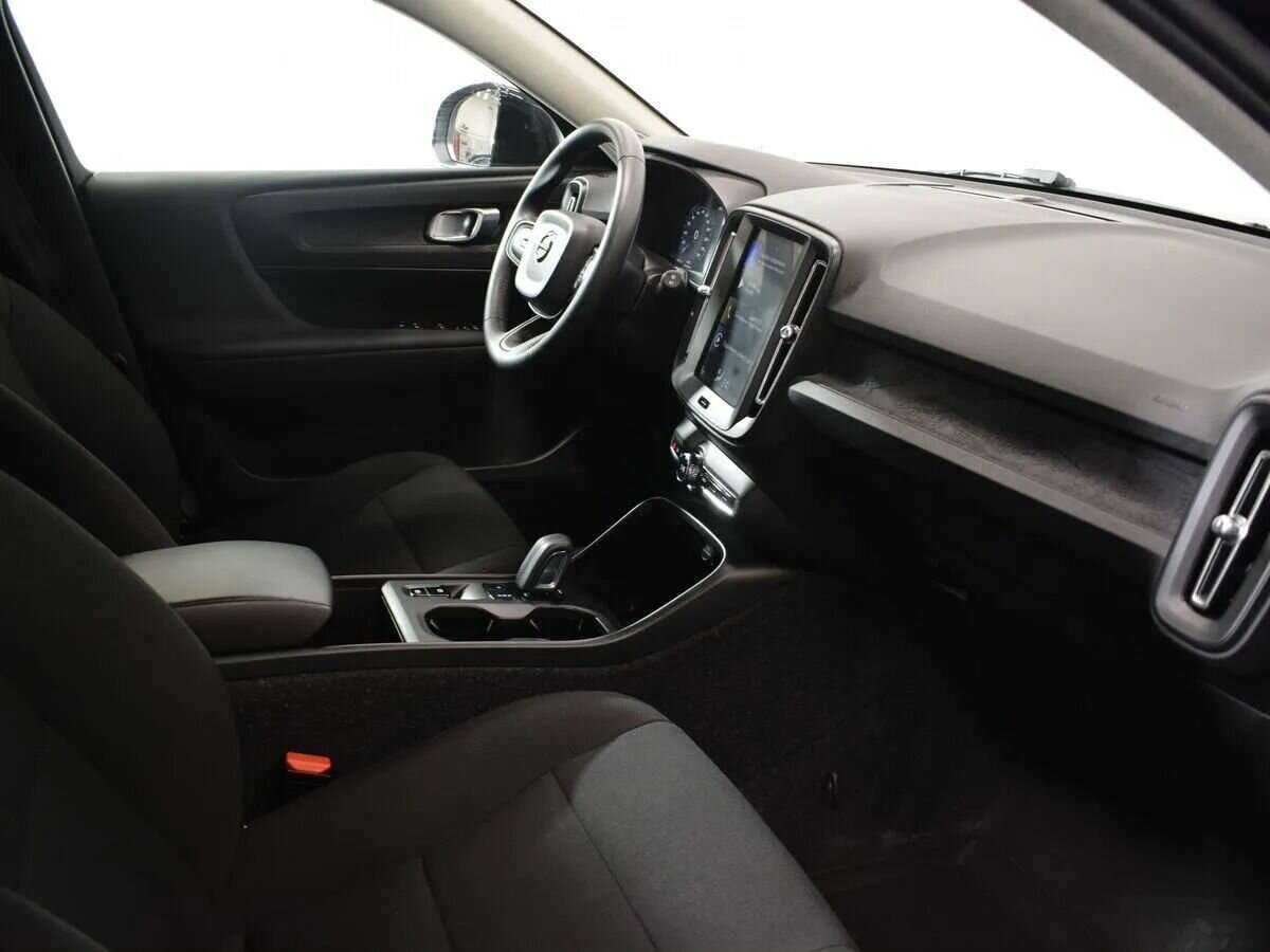 Volvo XC40 б/у, 2019, Автоматическая. Фото: #8