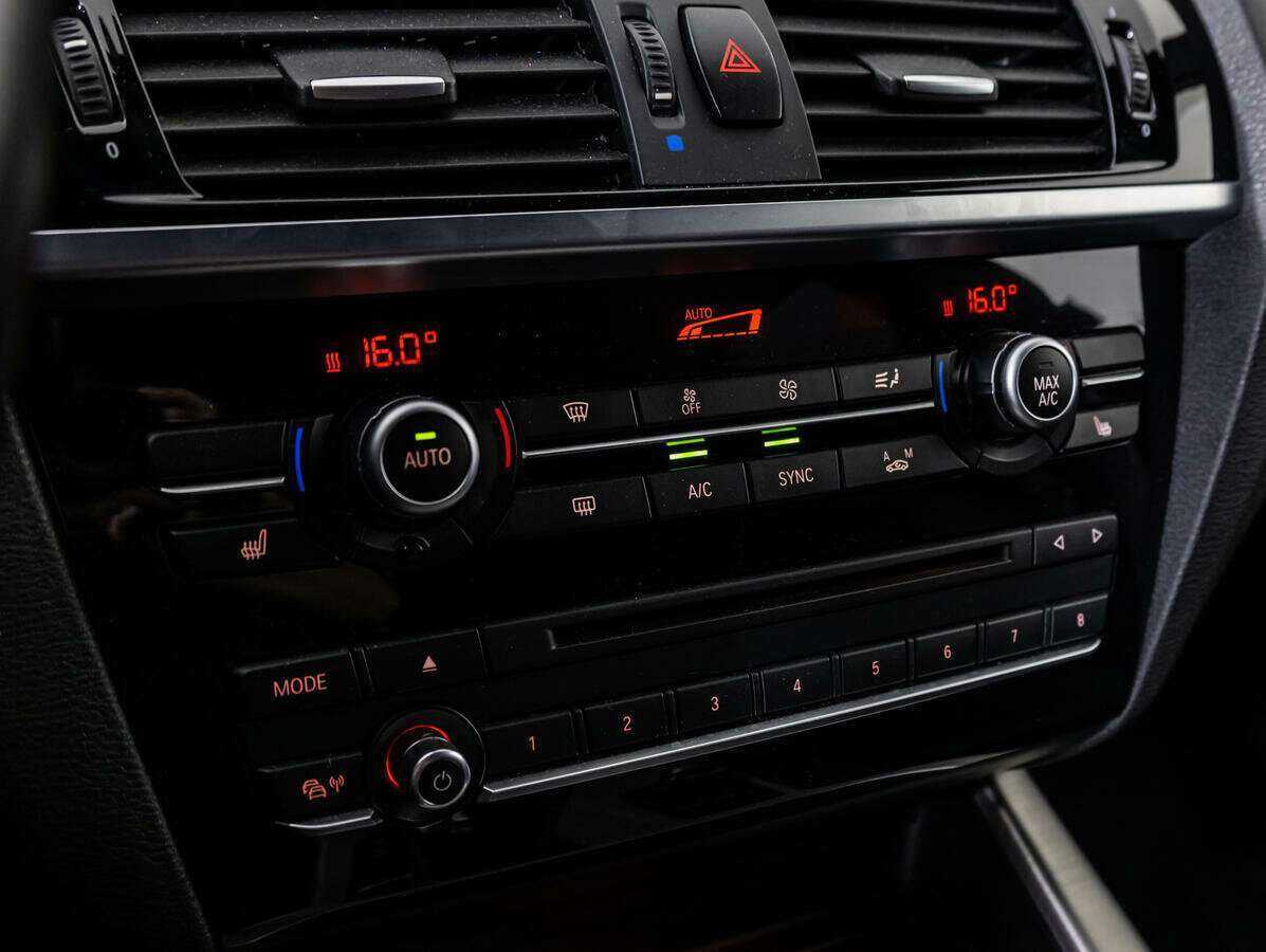 BMW X3 б/у, 2015, Автоматическая. Фото: #16