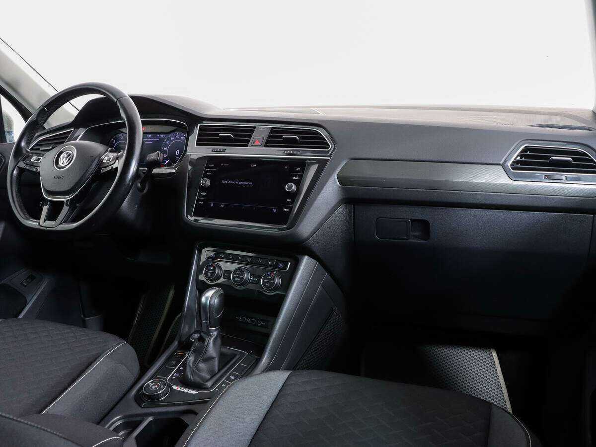 Volkswagen Tiguan б/у, 2018, Роботизированная. Фото: #6