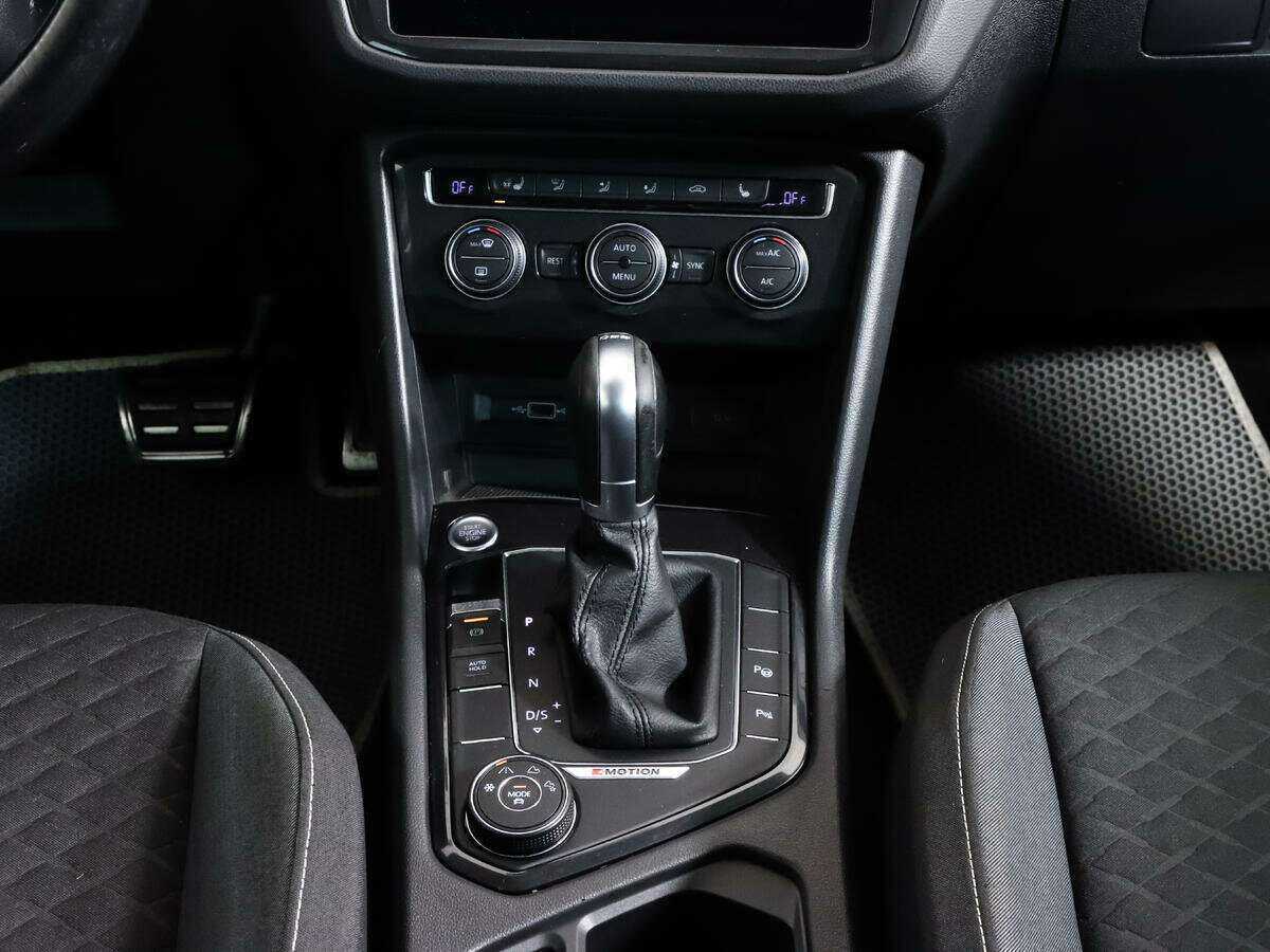 Volkswagen Tiguan б/у, 2018, Роботизированная. Фото: #12