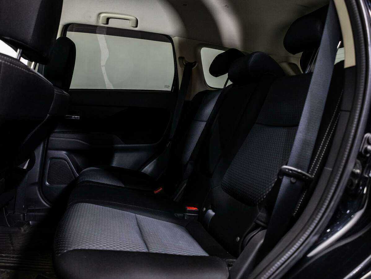 Mitsubishi Outlander б/у, 2017, Вариатор. Фото: #7