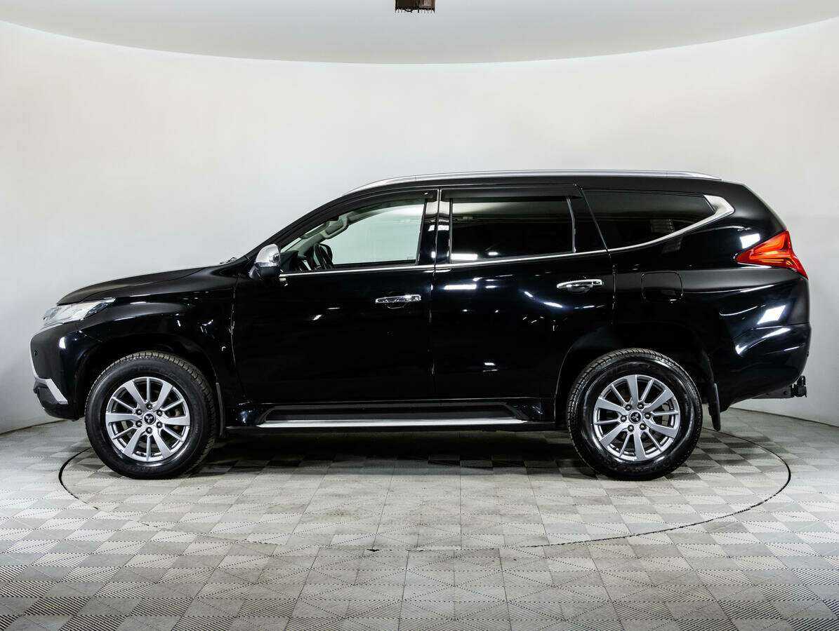 Mitsubishi Pajero Sport б/у, 2017, Автоматическая. Фото: #7