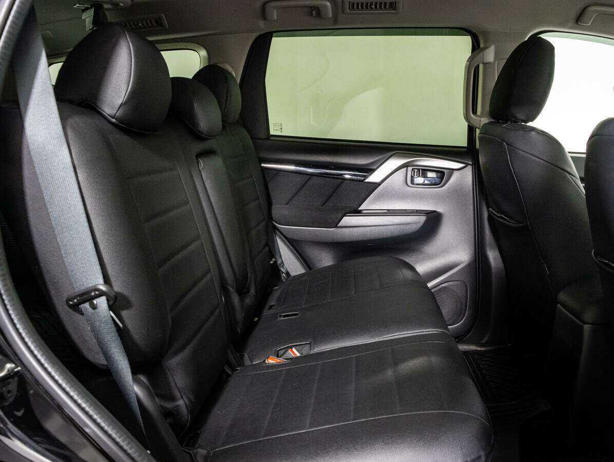 Mitsubishi Pajero Sport б/у, 2017, Автоматическая. Фото: #13