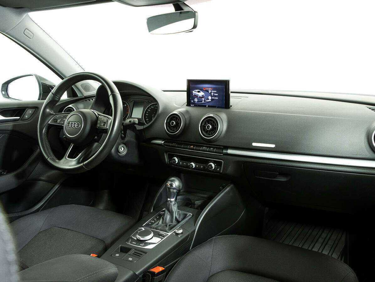 Audi A3 б/у, 2018, Роботизированная. Фото: #8