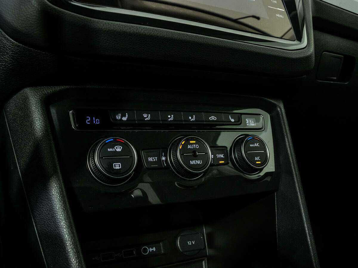 Volkswagen Tiguan б/у, 2020, Роботизированная. Фото: #13