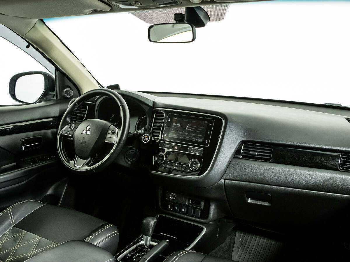 Mitsubishi Outlander б/у, 2019, Вариатор. Фото: #6