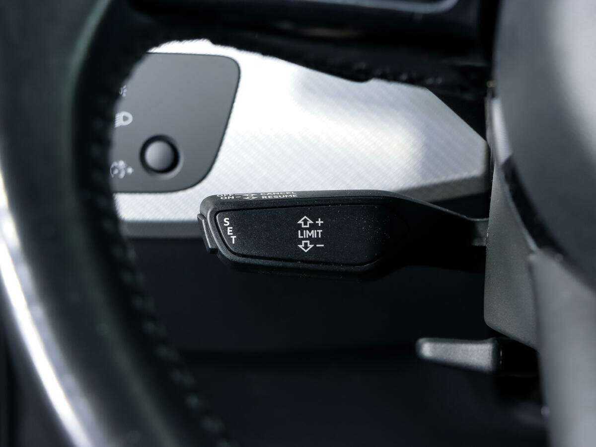 Audi A4 б/у, 2015, Роботизированная. Фото: #8