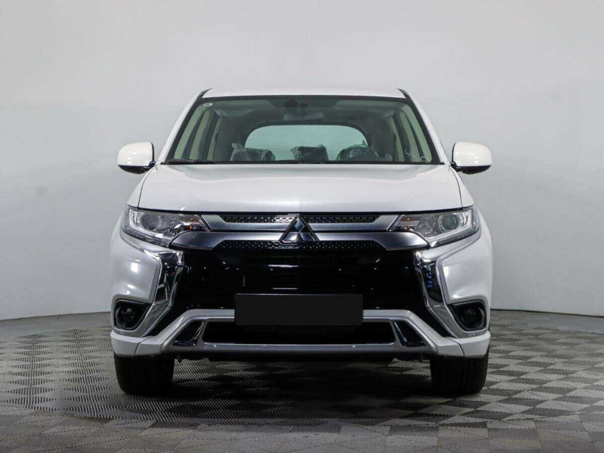 Mitsubishi Outlander б/у, 2022, Вариатор. Фото: #1