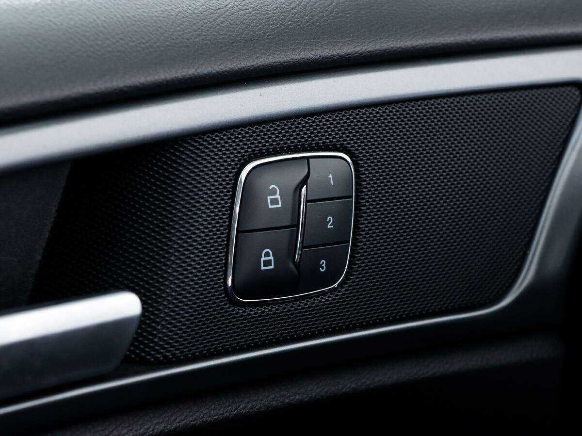 Ford Mondeo б/у, 2019, Автоматическая. Фото: #15