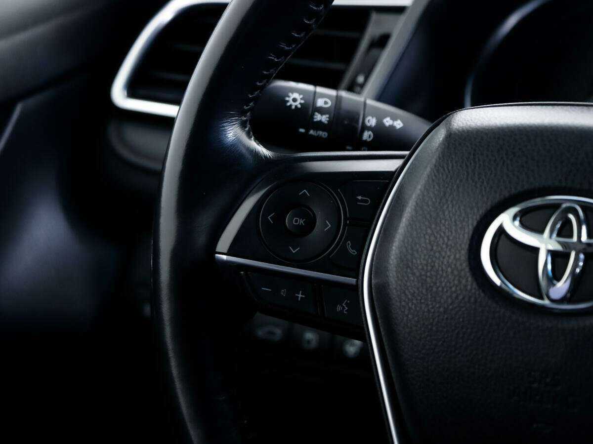 Toyota Camry б/у, 2018, Автоматическая. Фото: #16