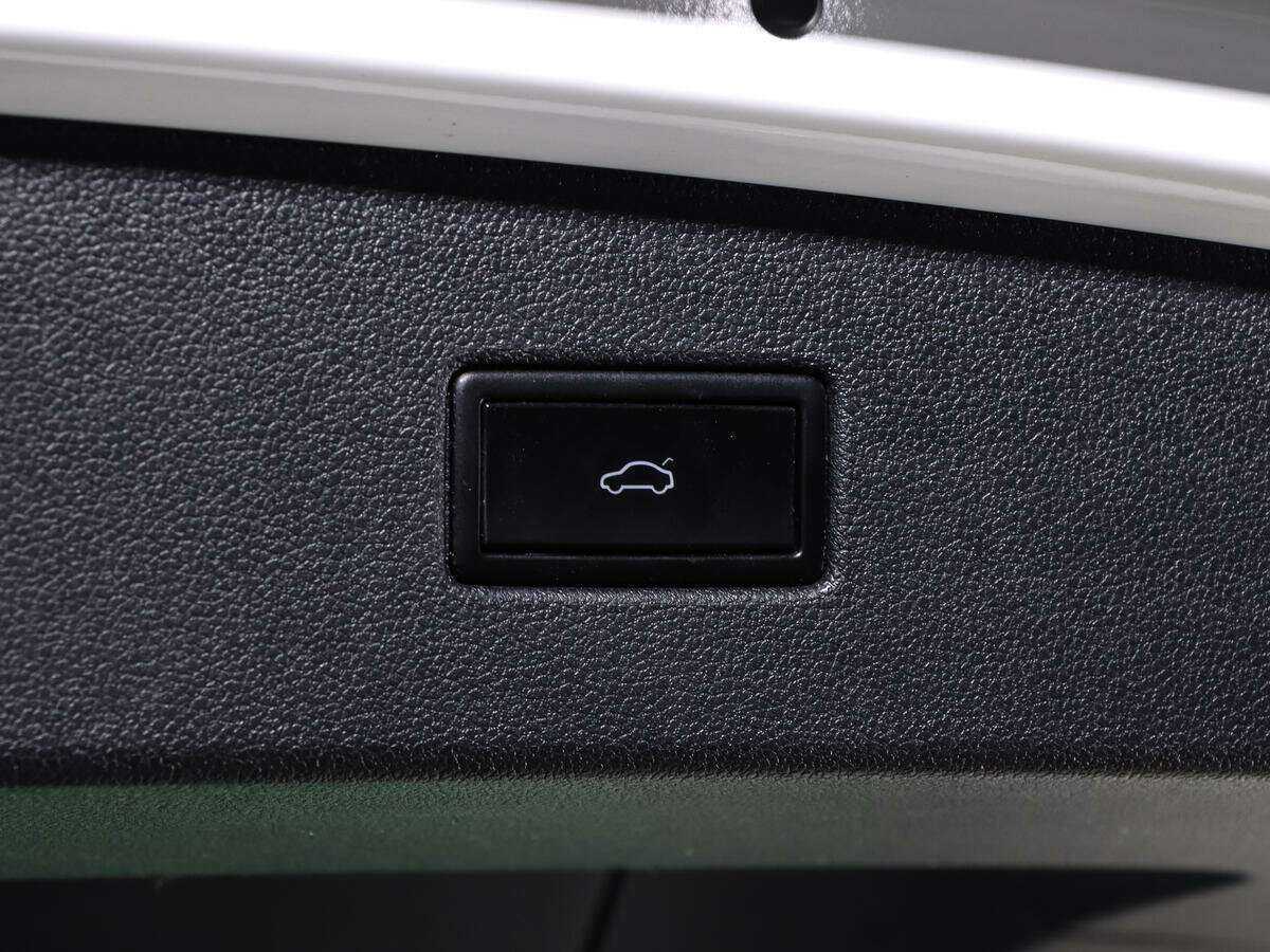 Volkswagen Tiguan б/у, 2020, Роботизированная. Фото: #17