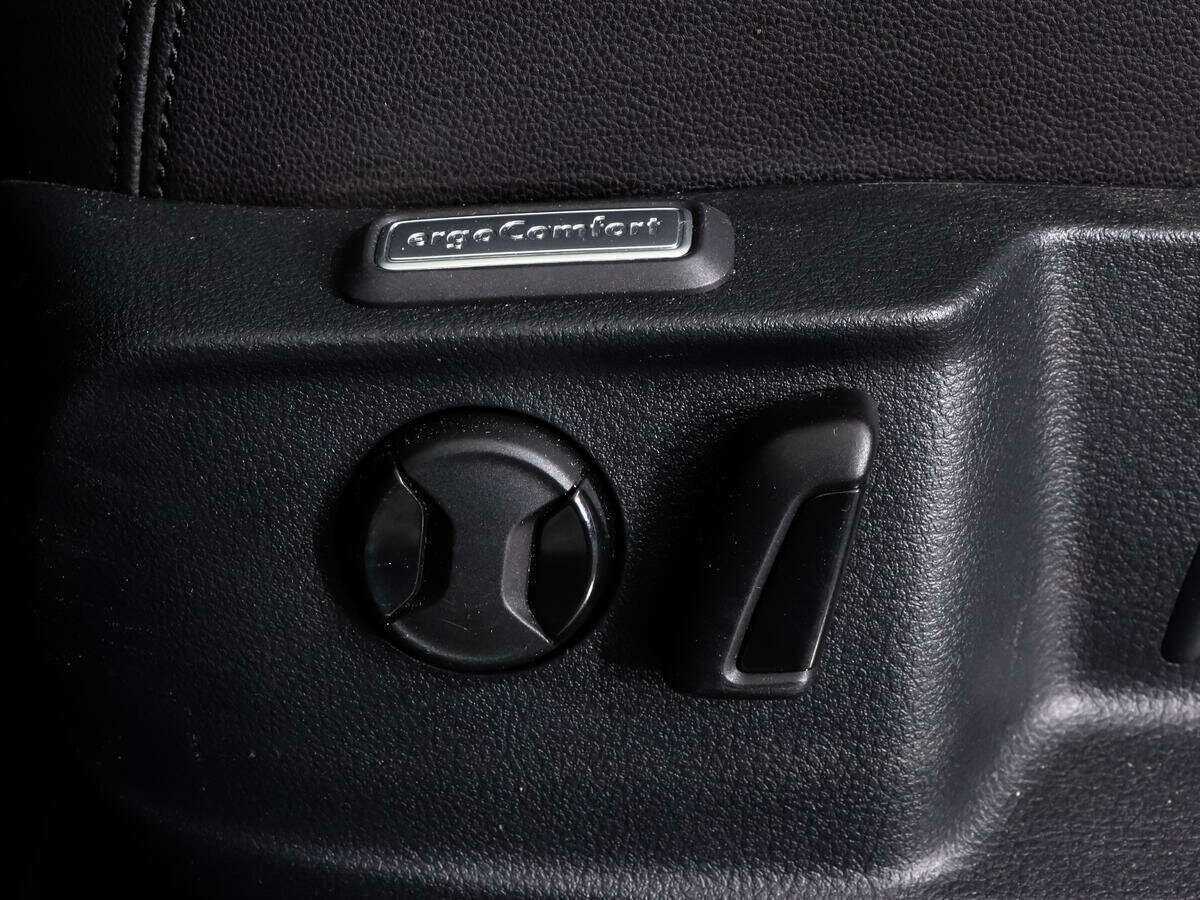 Volkswagen Passat б/у, 2016, Роботизированная. Фото: #15