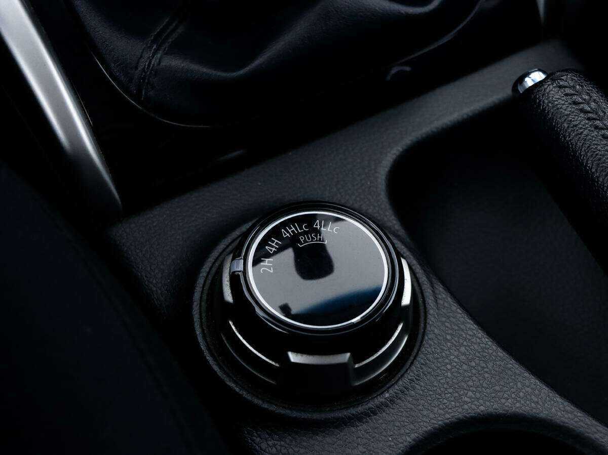 Mitsubishi Pajero Sport б/у, 2018, Механическая. Фото: #15