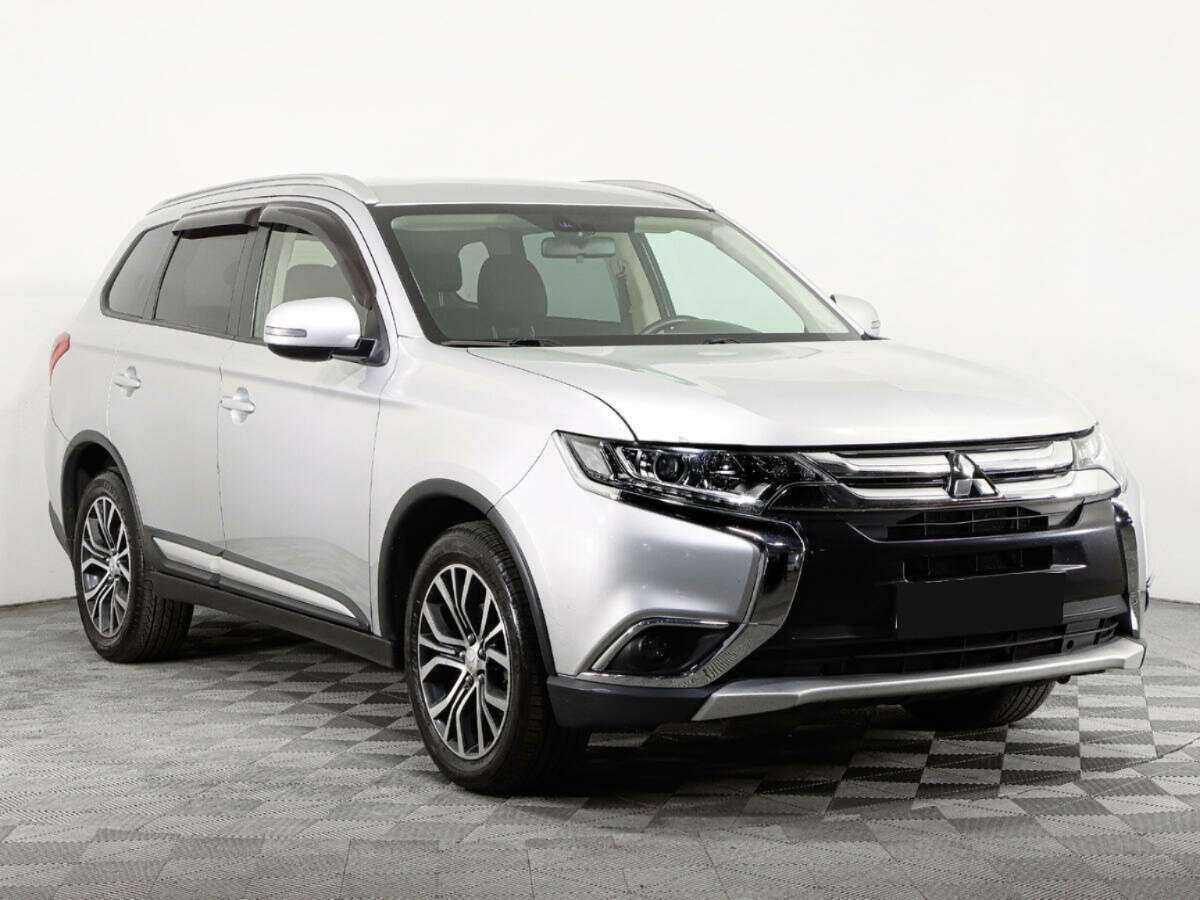 Mitsubishi Outlander б/у, 2018, Вариатор. Фото: #2