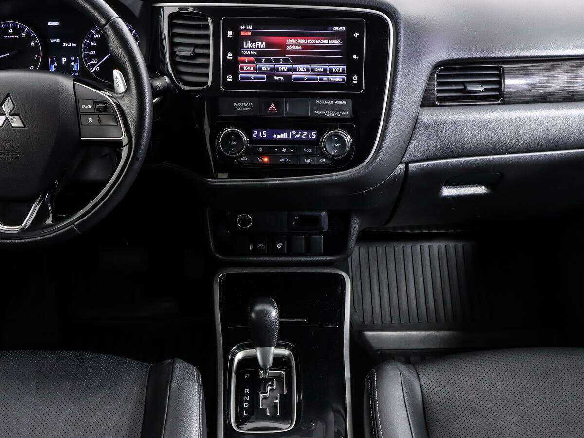 Mitsubishi Outlander б/у, 2018, Вариатор. Фото: #10