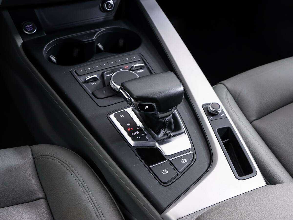 Audi A4 б/у, 2019, Роботизированная. Фото: #11