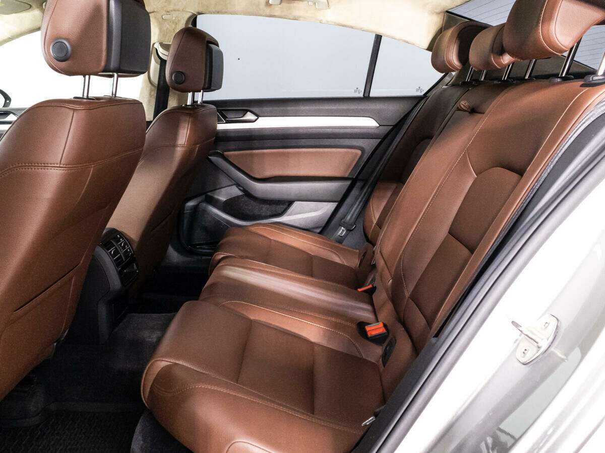 Volkswagen Passat б/у, 2017, Роботизированная. Фото: #9