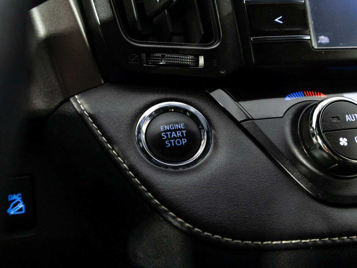 Toyota RAV4 б/у, 2016, Автоматическая. Фото: #18