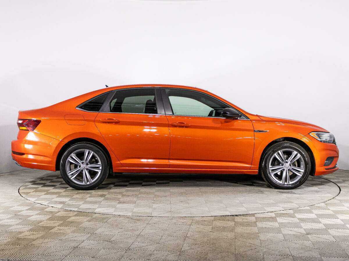 Volkswagen Jetta б/у, 2018, Автоматическая. Фото: #3