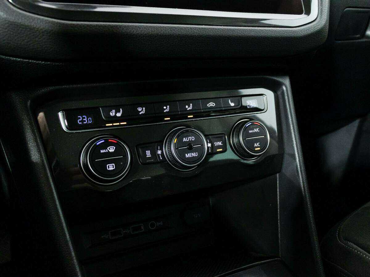 Volkswagen Tiguan б/у, 2018, Роботизированная. Фото: #16