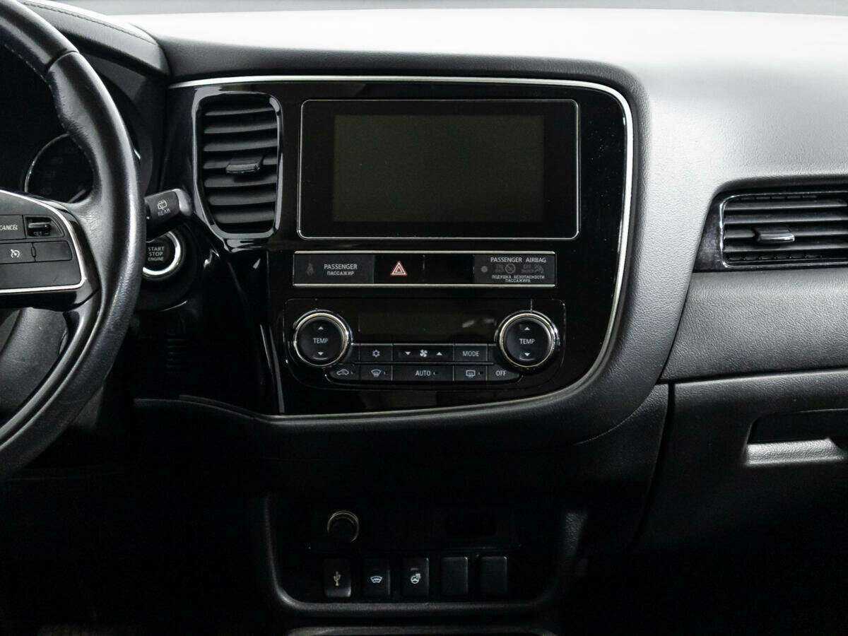Mitsubishi Outlander б/у, 2020, Вариатор. Фото: #13