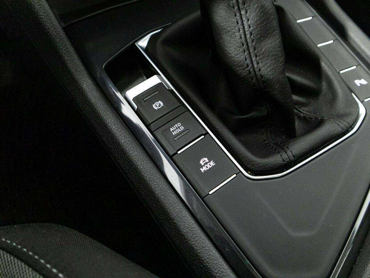 Volkswagen Tiguan б/у, 2021, Роботизированная. Фото: #14