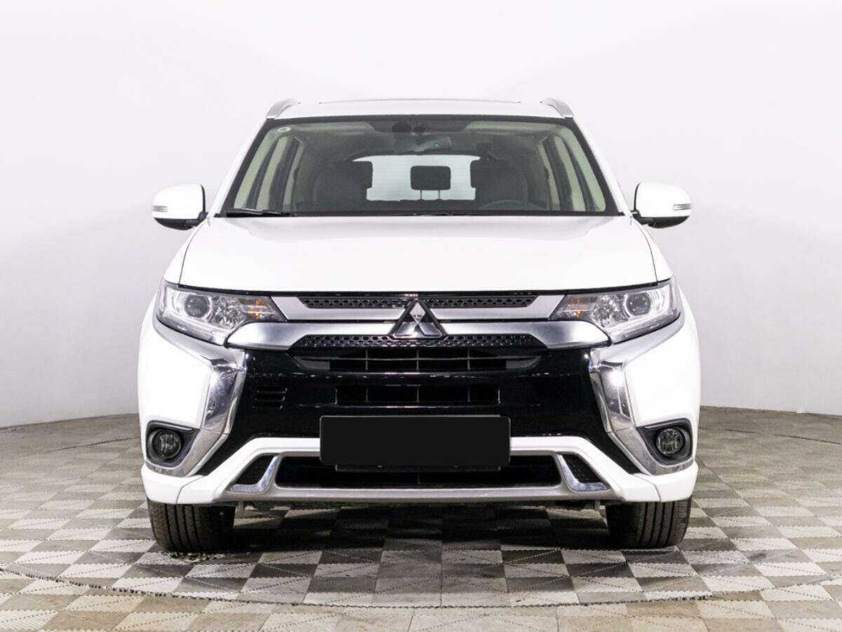 Mitsubishi Outlander б/у, 2022, Вариатор. Фото: #1