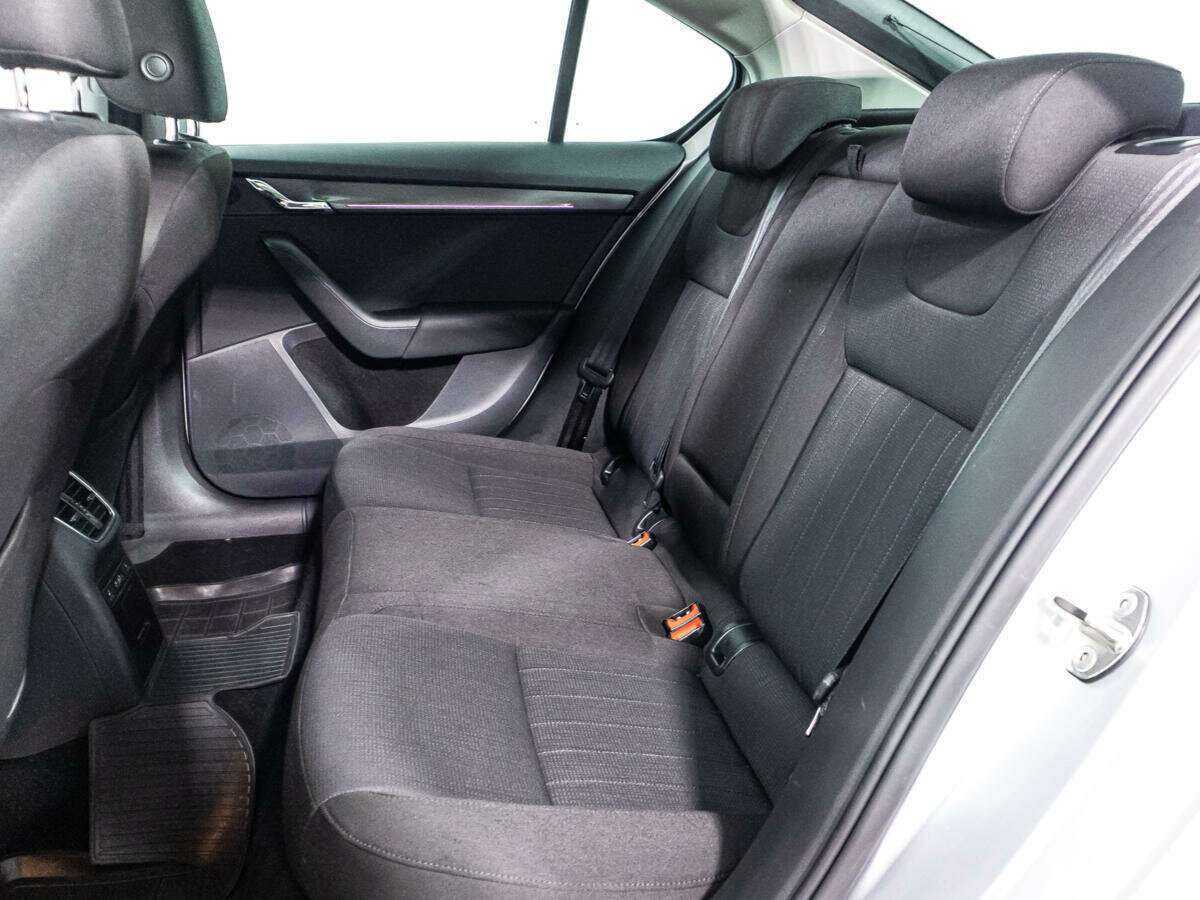 Skoda Octavia б/у, 2018, Роботизированная. Фото: #9