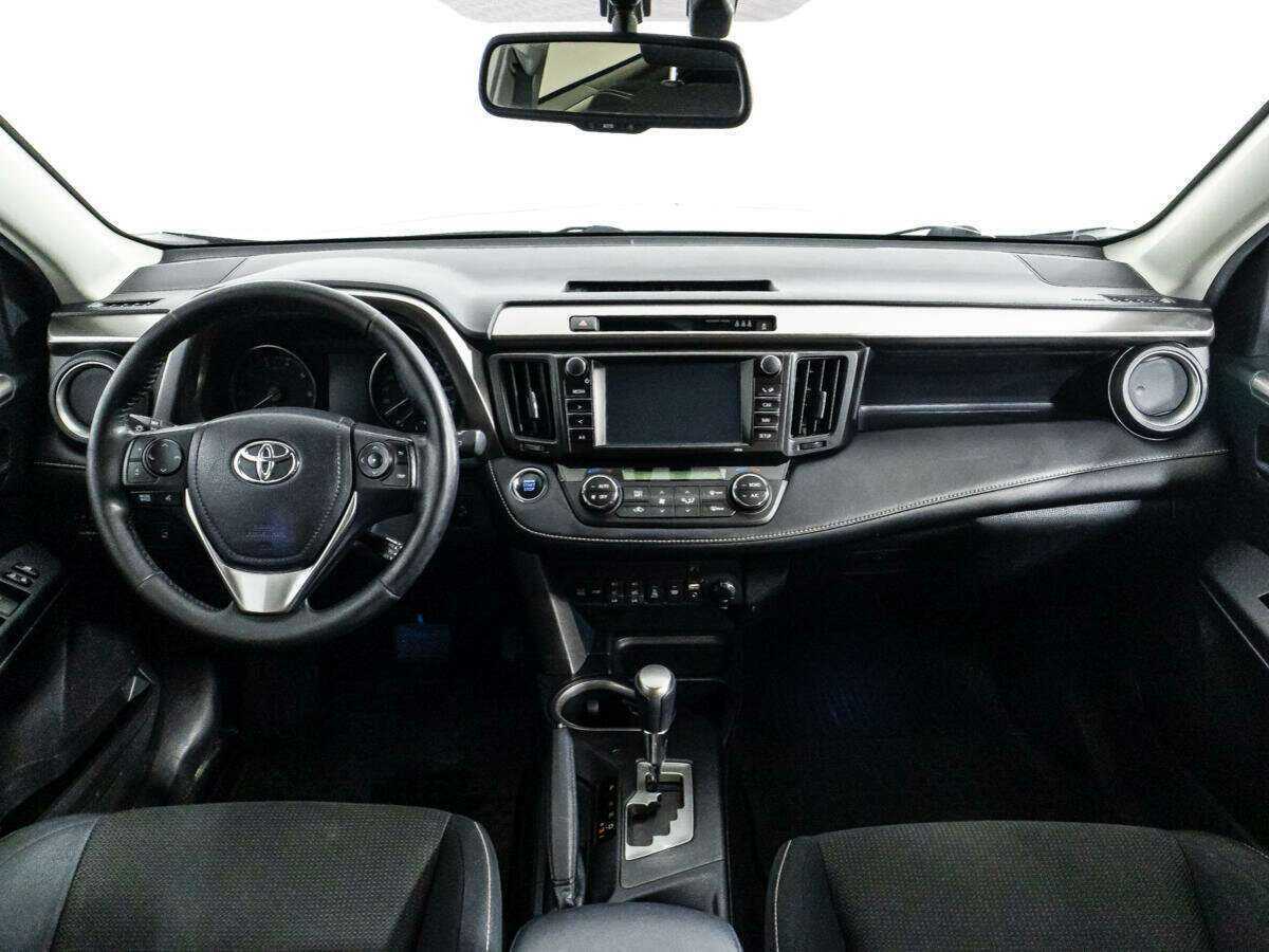 Toyota RAV4 б/у, 2018, Автоматическая. Фото: #12
