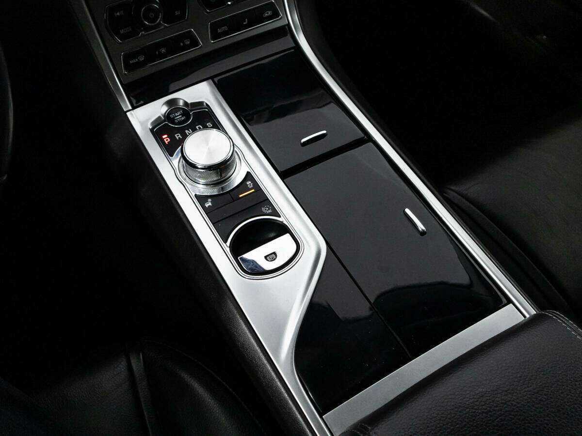 Jaguar XF б/у, 2013, Автоматическая. Фото: #15